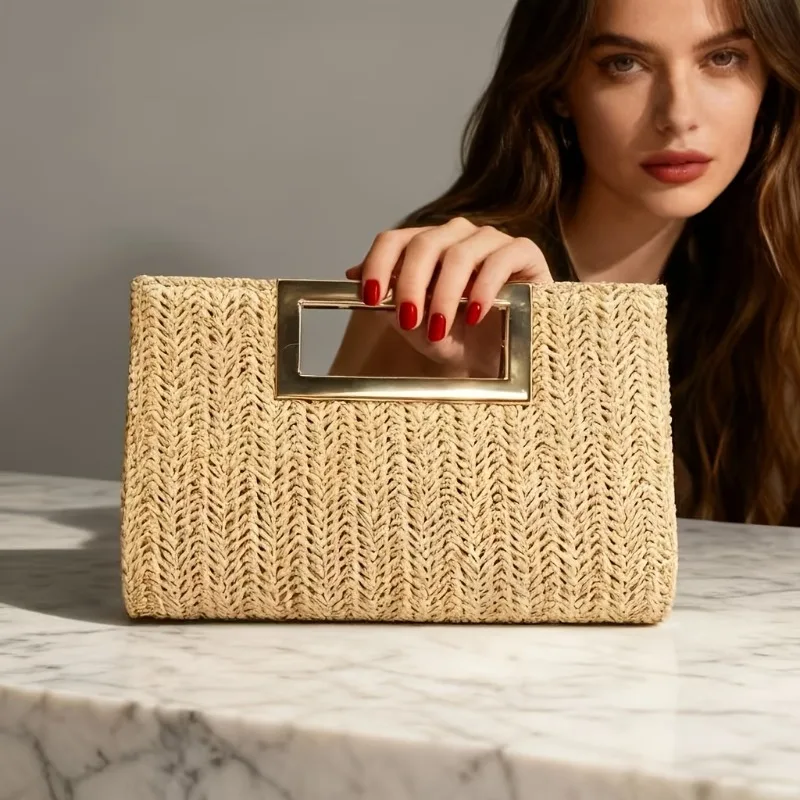

Versatile Summer Straw Clutch Fashion Lightweight Handbag Gold Frame Chain Strap Banquet Bag for Womens Daily Party Use Tote Bag