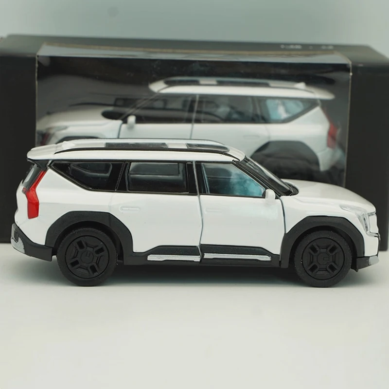 Diecast 1:38 Scale EV9 Alloy Car Model Finished Simulation Adult Children Hobby Collection Decoration Boy Gift Display Ornament