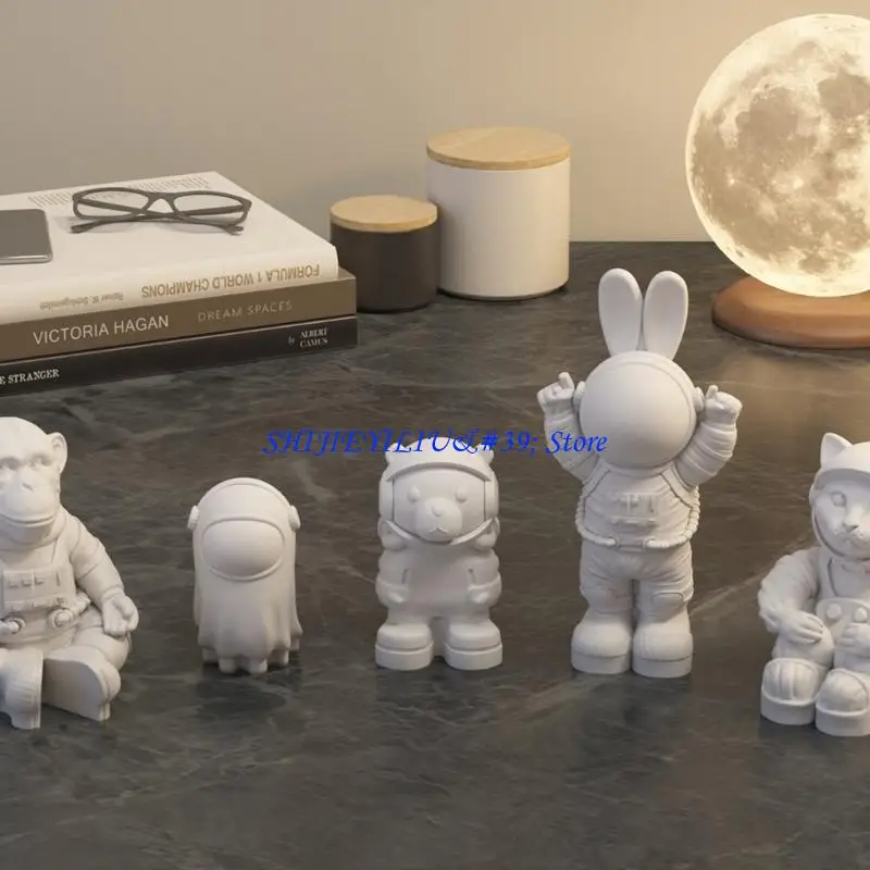 E21F Silicone Mold for Creating Astronaut Home Ornaments Crafting and Baking Moulds