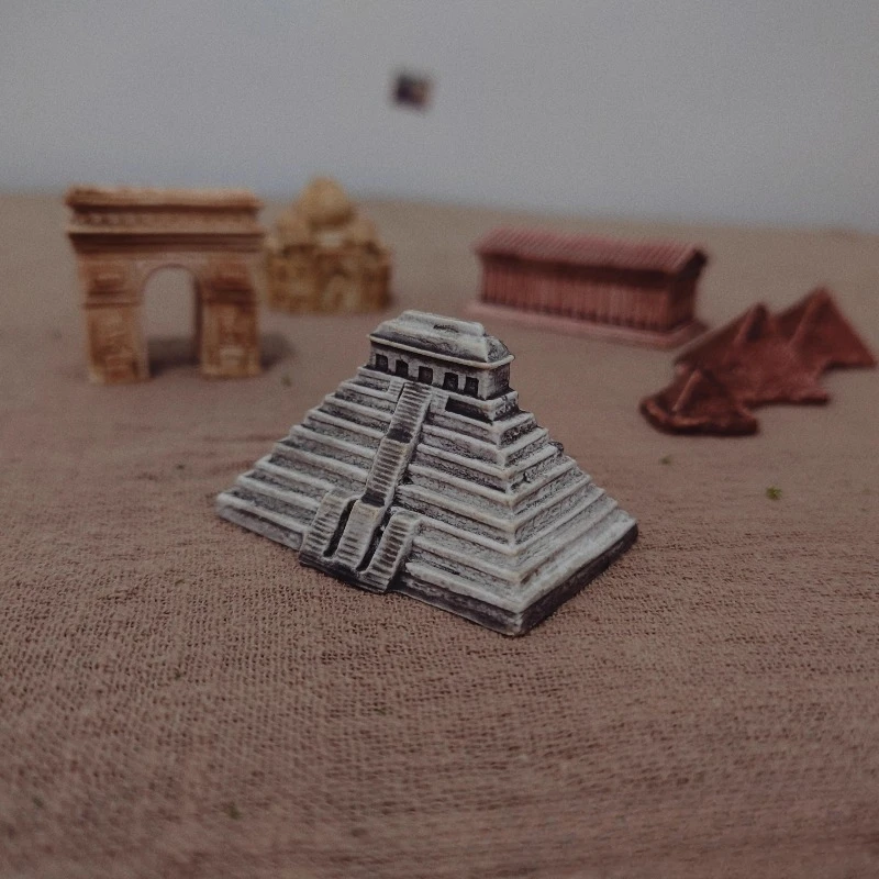 Emulation Miniature World Architecture Roman Landmark Micro Landscape Sand Table Model Props Decoration Ornaments