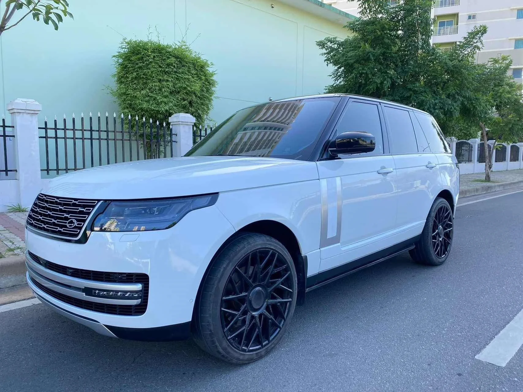 أطقم هيكل عالية الكفاءة وقفة واحدة رائجة البيع لسيارة لاند روفر 2018-2022 ترقية إلى 2023 طقم الجسم لسيارة رينج روفر فوغ