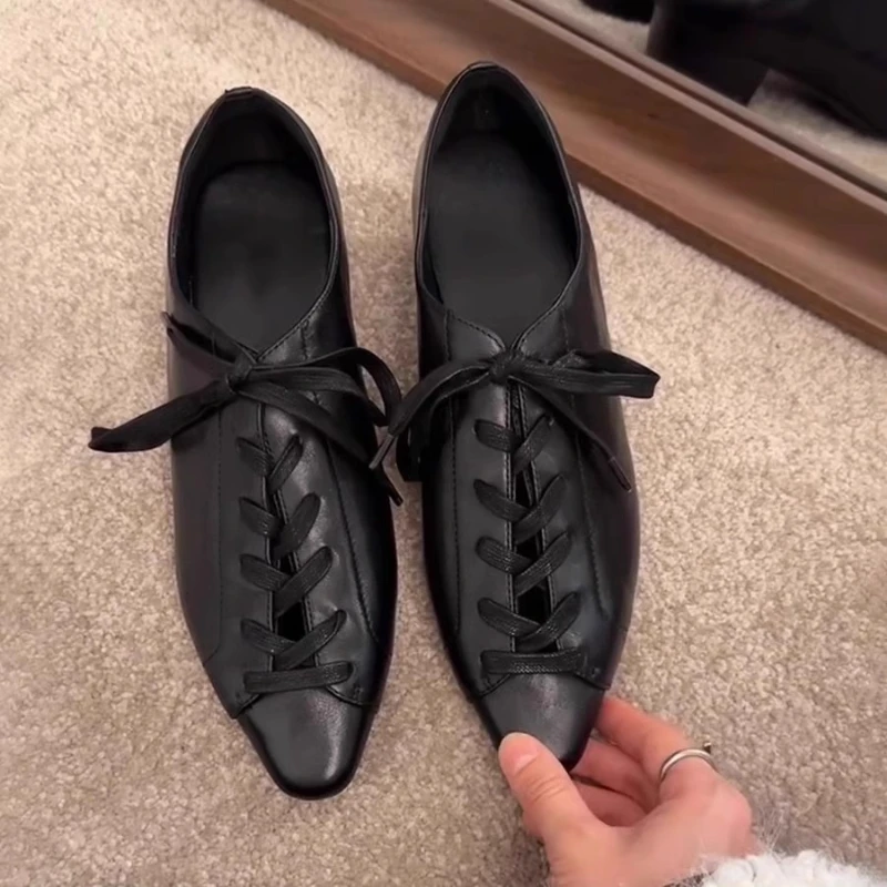 Black British Style Leather Shoes Women Retro Lace Up Low Heel Pumps Comfortable Elegant Commuter Office Shoes Zapatos De Mujer