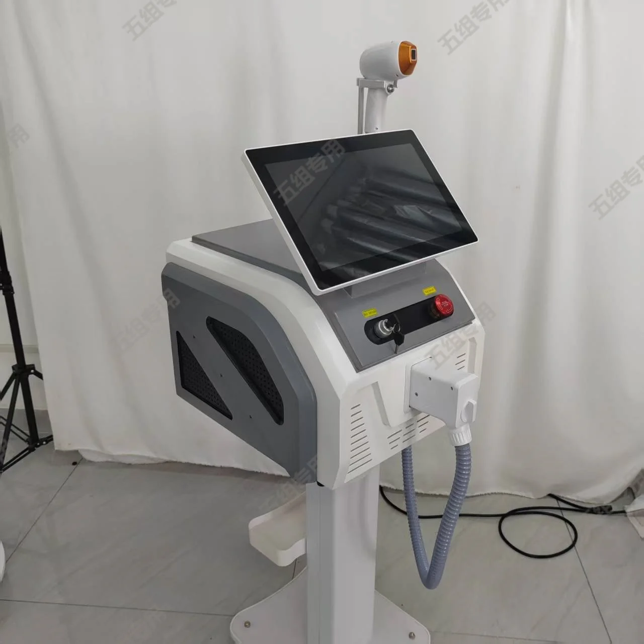 Dispositif d'épilation au Laser à Diode ND:YAG, Triple longueur d'onde, puissance 3000W, indolore et permanente 808nm + 1064nm + 755nm, dernier modèle