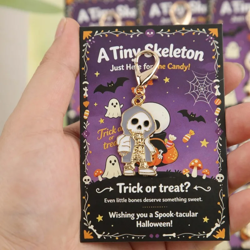 5/10item 2d Halloween Skeleton Keychain Set Halloween party exchange small gifts Atmospheric portable pendant Includes a Hallowe