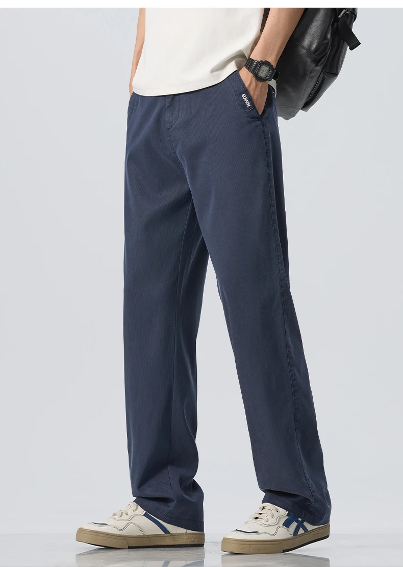 Pantaloni jeans da uomo Primavera Estate Vestibilità ampia Gamba dritta Pantaloni casual versatili in denim Casual Streetwear Pantaloni comodi Uomo