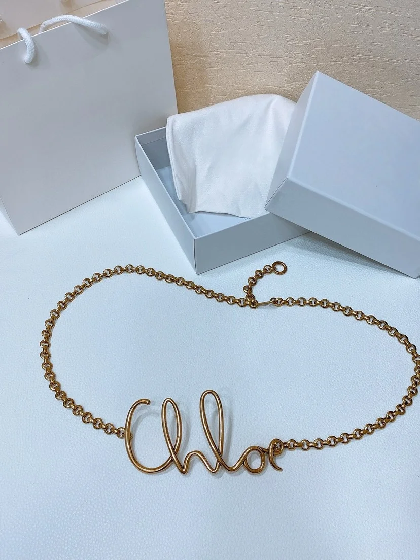 Luxurious Popular L Series Waist Chain Women's Belt Decoration Skirt Versatile Simple and Fashionable Holiday Gift Must