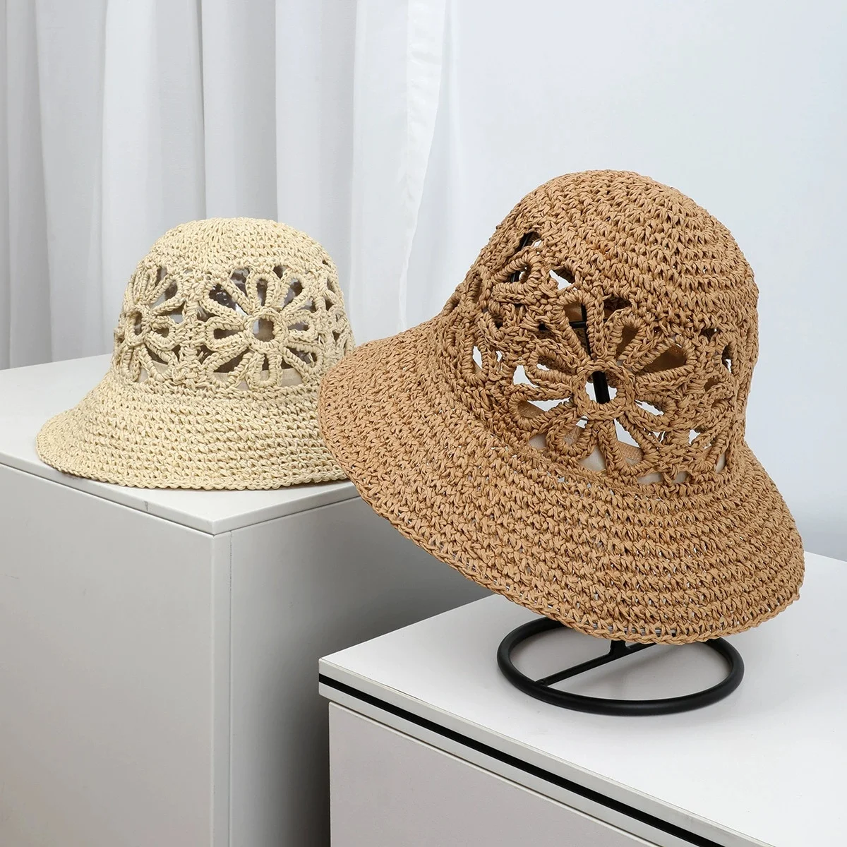 Women's Hand-Woven Floral Openwork Straw Hat—Summer Sun Hat for Outings To The Beach