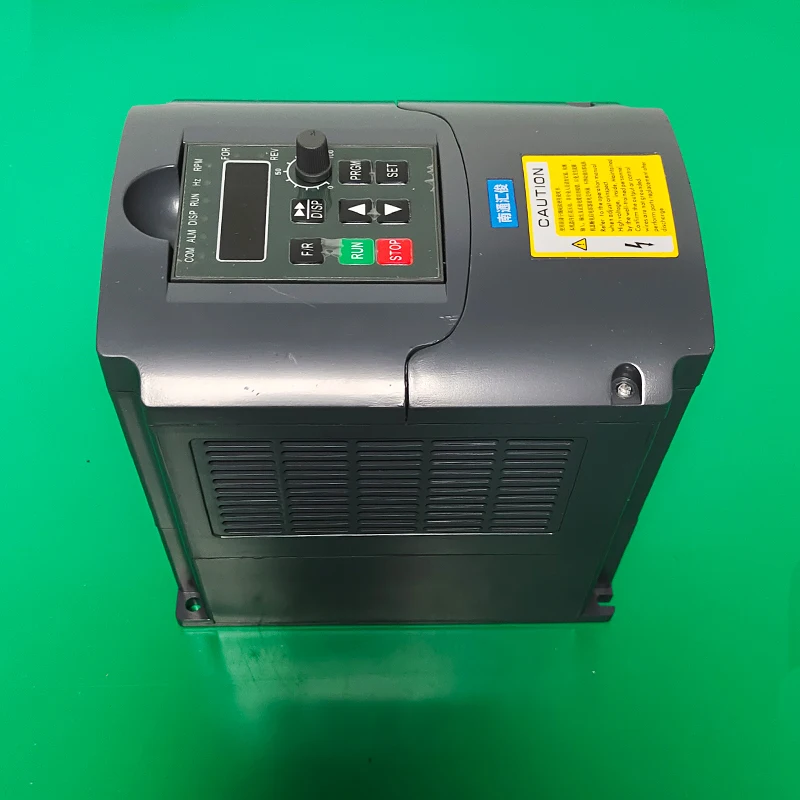 1.5/2.2KW VFD Variable Frequency Drive CNC Router Milling Machine Use Spindle Variable Frequency VFD Inverter Output 3 Phase