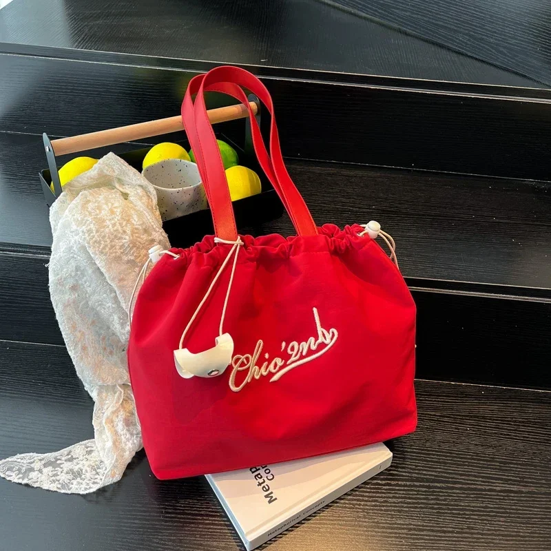 

Simple Solid String Large Capacity Tote Bag 2025 Women's New Commuting Summer Popular Casual Shoulder BagUna Bolsa De Hombro