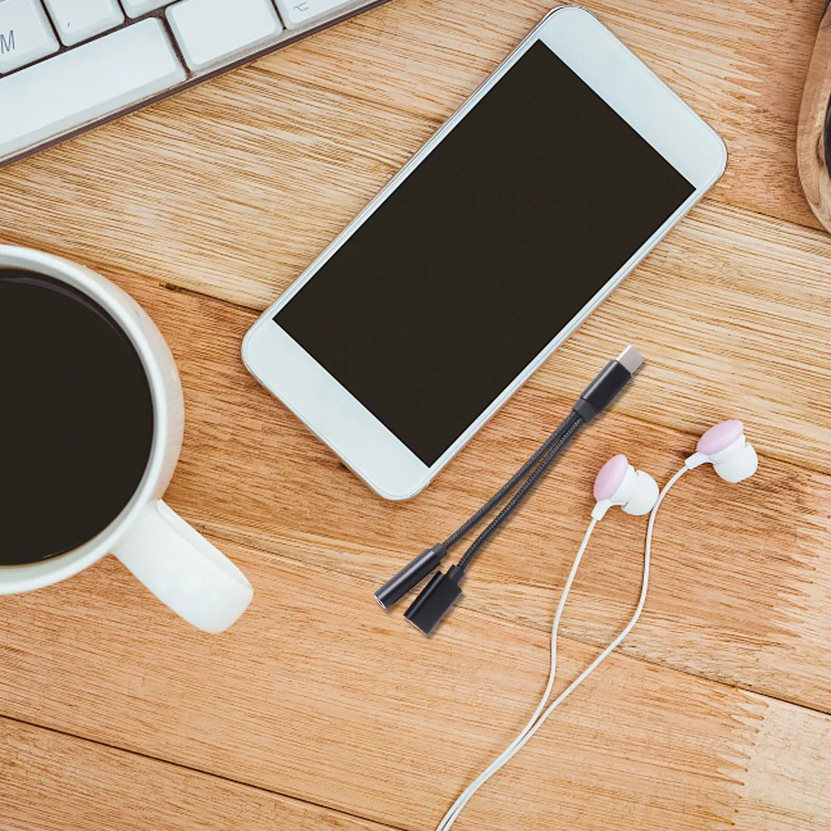 Premium Type-C Earphone Adapter 2-in-1 Charging Audio Splitter for Simultaneous Listening and Powering Your Phone Compact