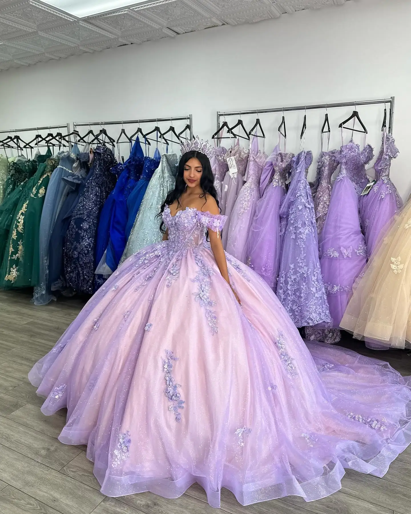 

Lilac Ball Gown Quinceanera Dresses for Teen 18 Tulle Off the Shoulder Puffy Hand Made Flowers Prom Dresses Gowns