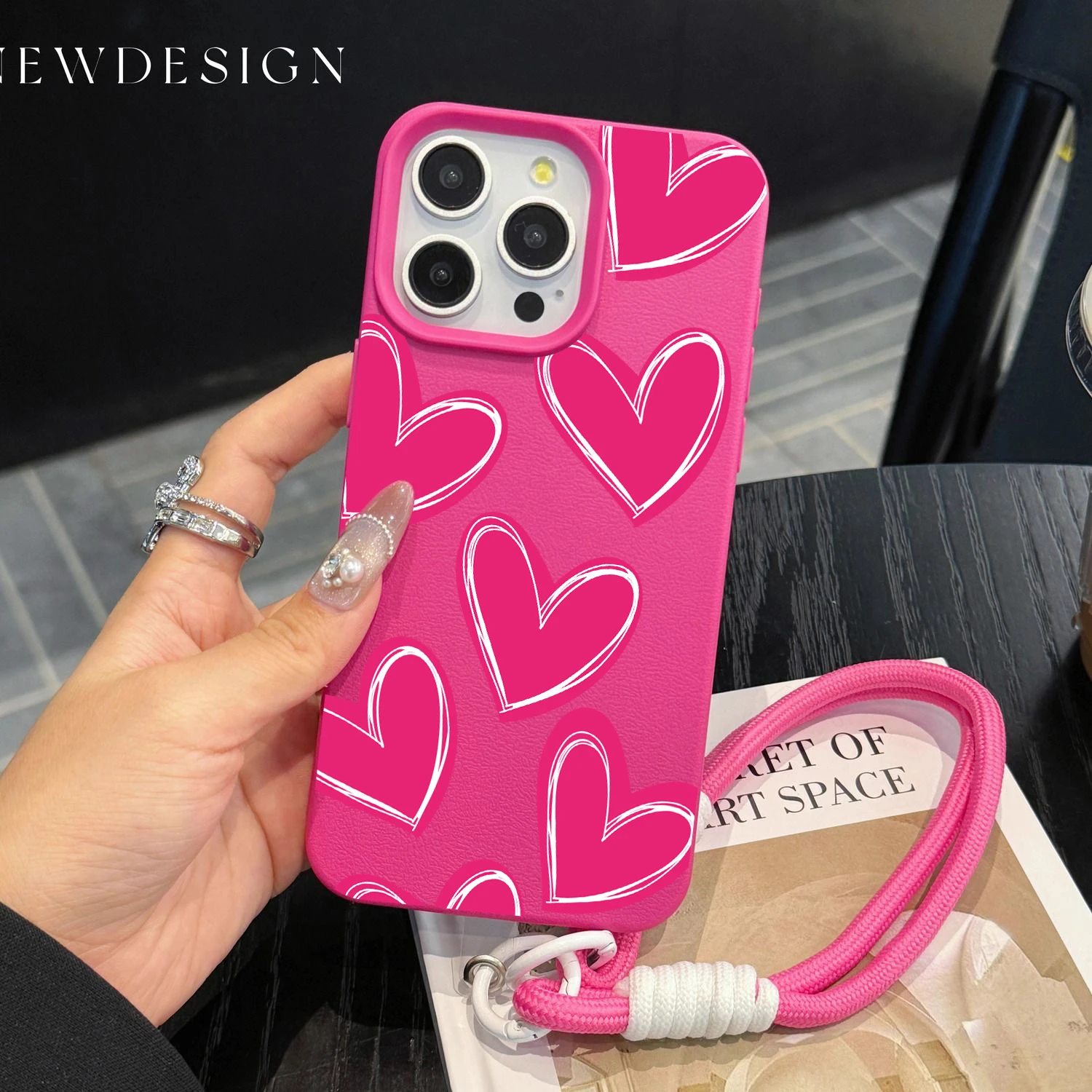 Funda de TPU a prueba de golpes con patrón de lichi y cadena de teléfono con gran corazón de moda para iPhone 17 16 15 14 Plus 13 12 11 Pro Max