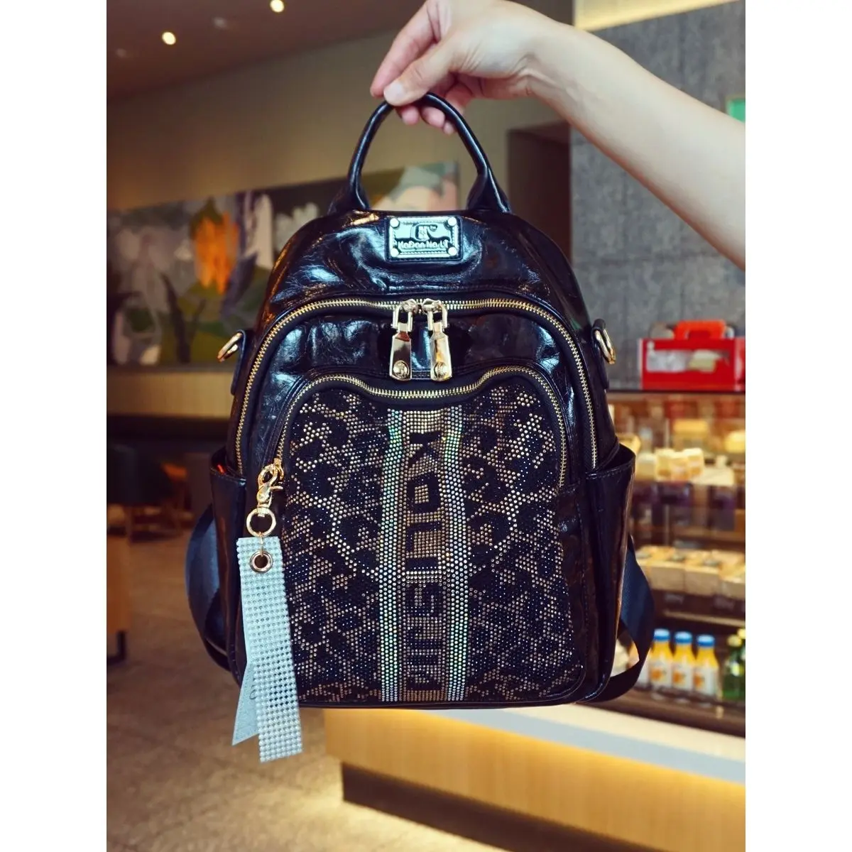 Backpack Women's New Leopard Pattern Hot Diamond Backpack Multi Pocket Leisure Travel Bag Oil Wax Leather Dual Use Women's Bag