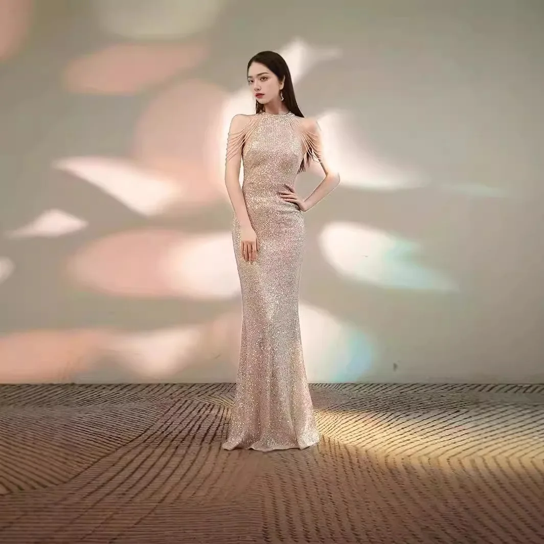 2025 Spring and Summer New Arrival Neck-Hanging Sexy Chain Bodycon Sparkle Dress Mid-Waist Long Evening Gown
