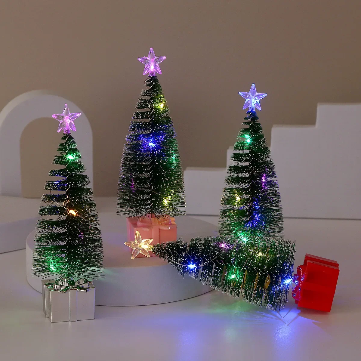 2024 Hot Selling Christmas Led Colorful Light Christmas Tree Gifts Decoration Festival Supplies