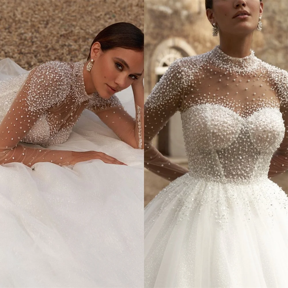 

Customized White Organza Wedding Dress Elegant Crew Neck Long Sleeves Bridal Gowns Classic Buttons Back Vestido De Novia