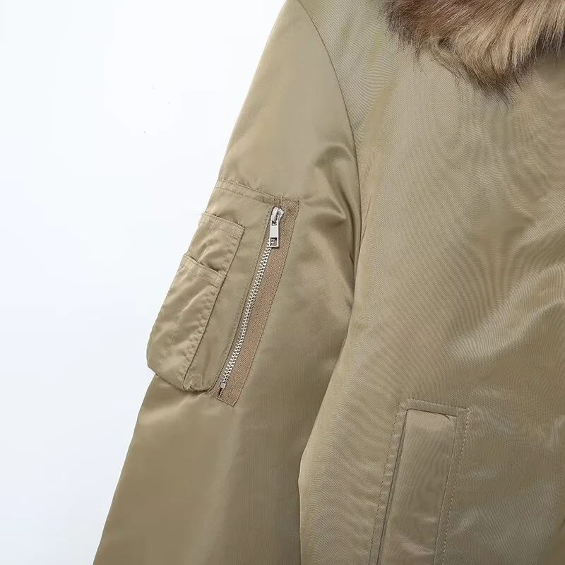 سترة نسائية جديدة لخريف 2025 غير رسمية عصرية وبسيطة بتأثير الفرو الصناعي وطية صدر السترة وأكمام طويلة فضفاضة