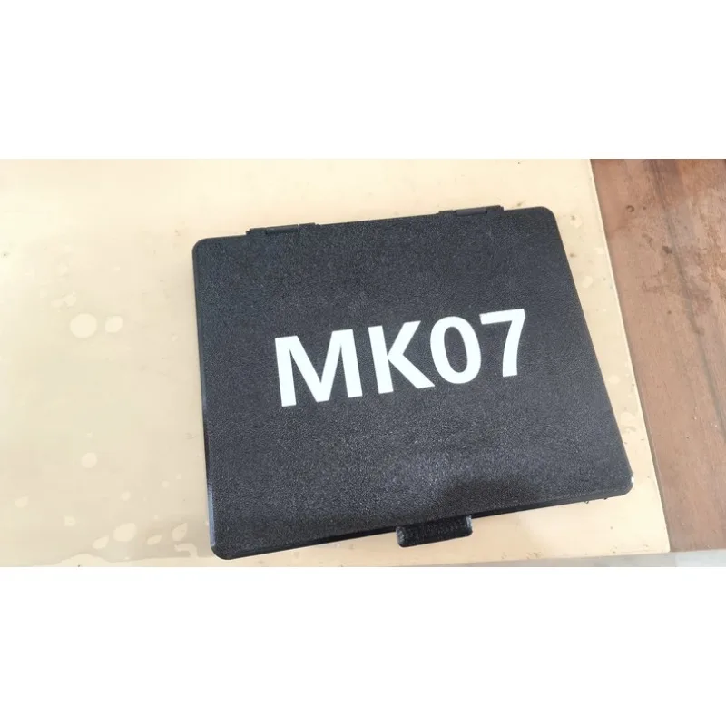 

Коробка для снаряжения на крышу для RLAARLO MK07 V1 1/7 RC Crawler, с шарнирной и магнитной крышкой, жесткий кейс для хранения, модернизация для радиоуправляемых машин