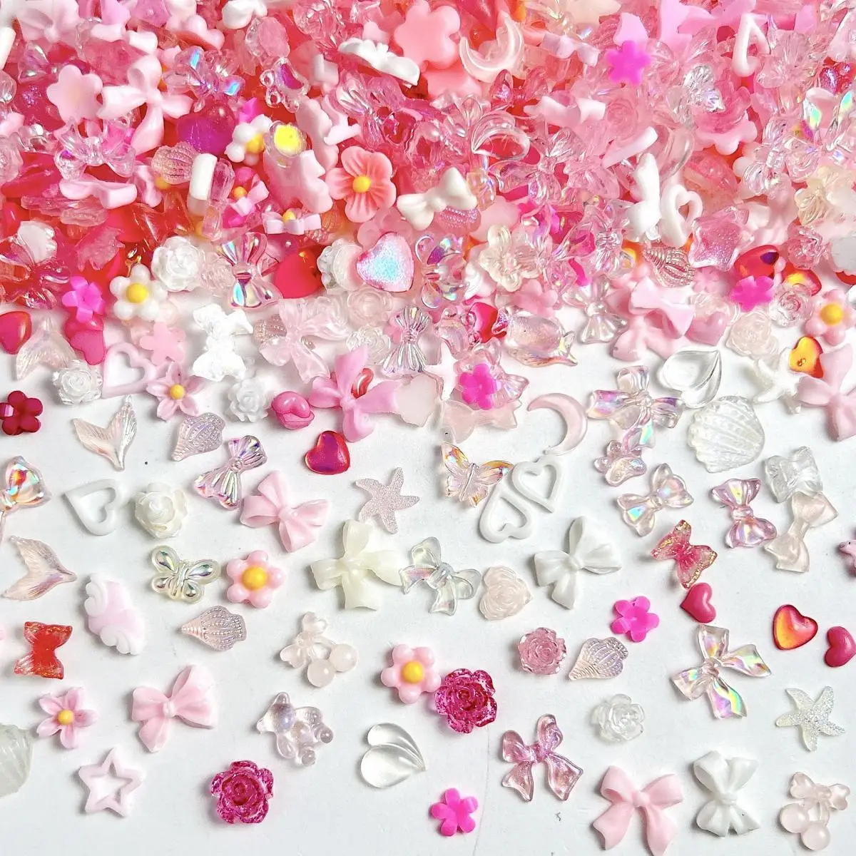 Random Mixed Pink Series Sweet Bow Flower Star Nail Art Charms 3D Żywica w kształcie serca Rozgwiazda Ozdoba do paznokci Manicure DIY
