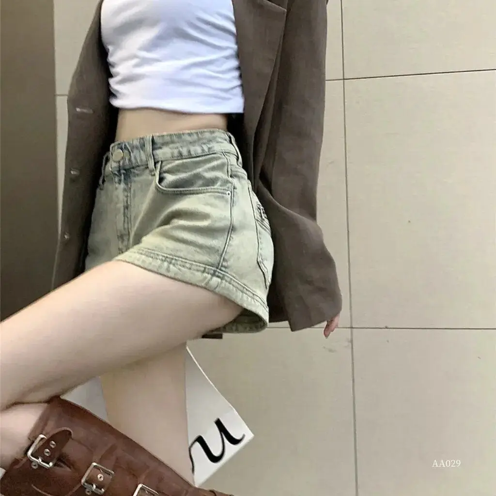 Y2k Denim Shorts femmes 2025 été nouveau taille haute et conception mince un mot Super court pantalons chauds