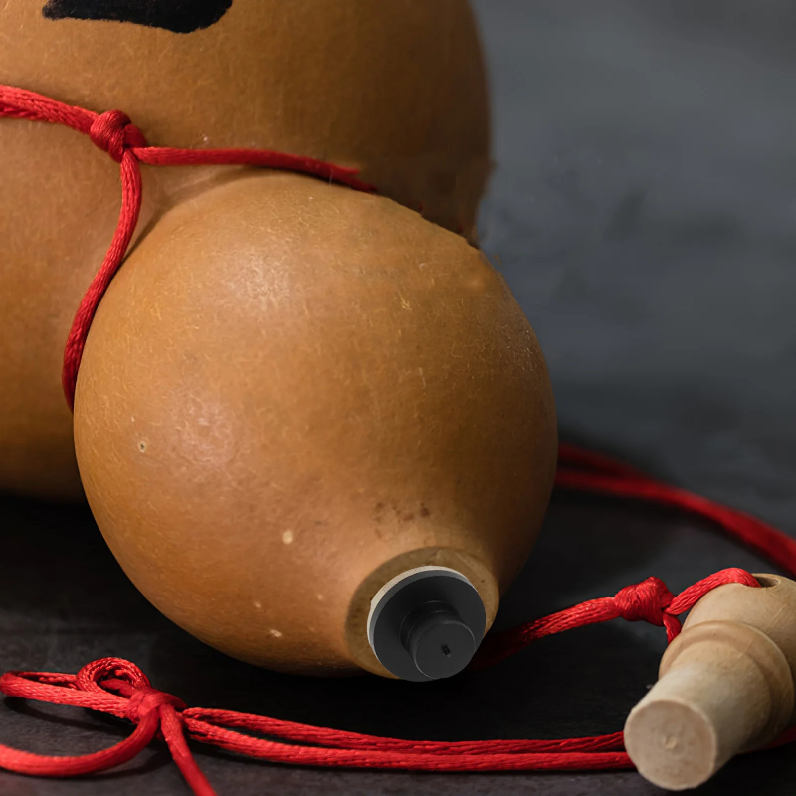 

Chinese Gourd Wine Bottle Stopper Reusable Decorative Drink Sealer Leak Proof Freshness Preserving Wine Storage Tool for Home