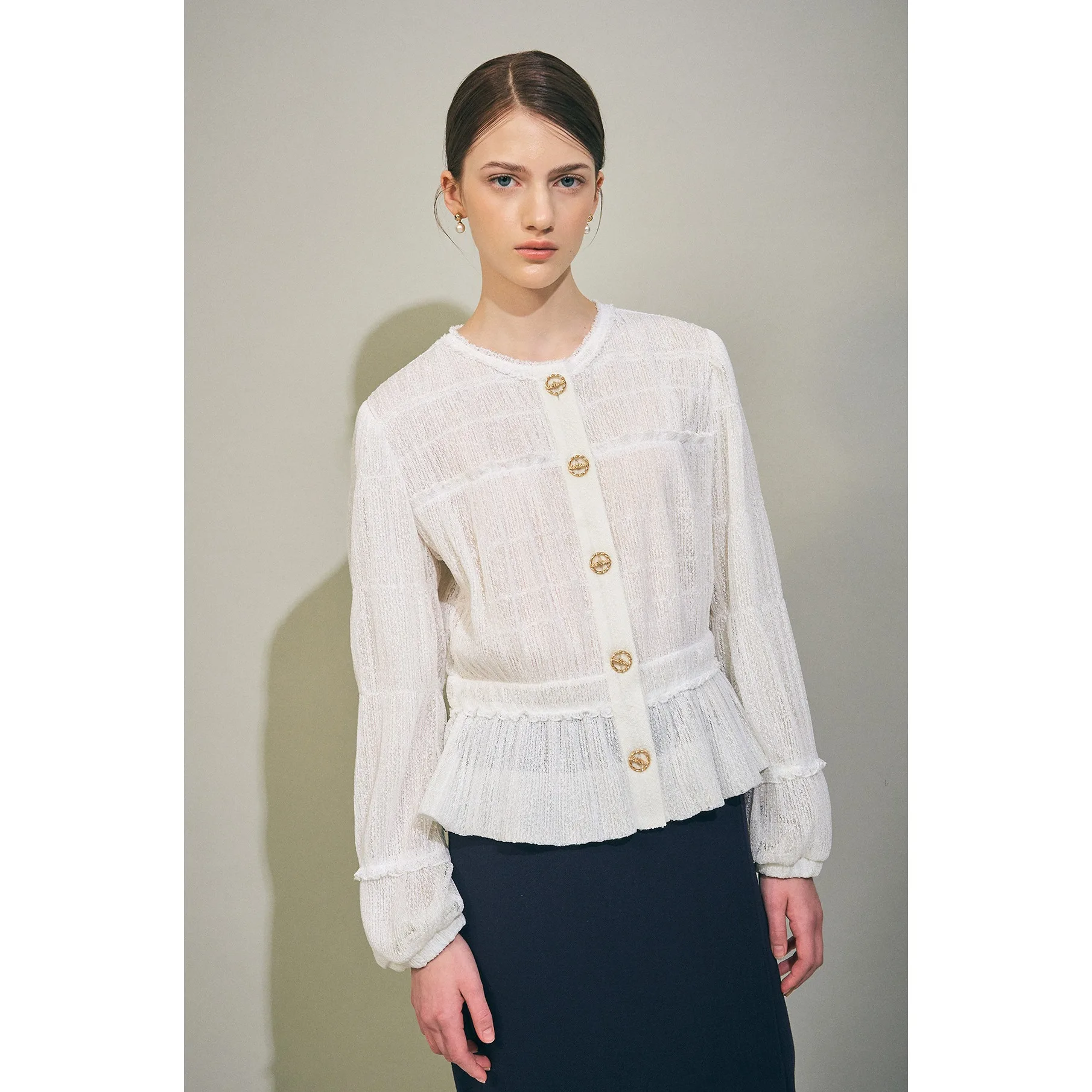Korean MIN24 Spring Thin Lace Long Sleeve Shirt: Real Wear Test by a 27-Year-Old Office Worker in Seoul