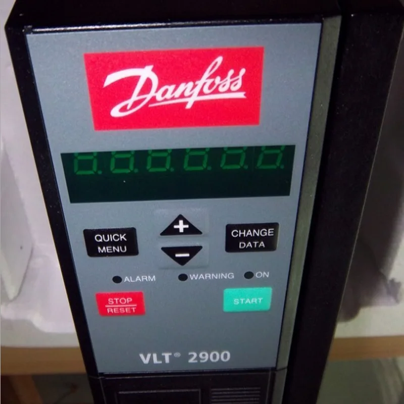 

Инвертор Danfoss 2025 VLT2822PT4B20SBR0DBF00A00C1 Трехфазный 380 В