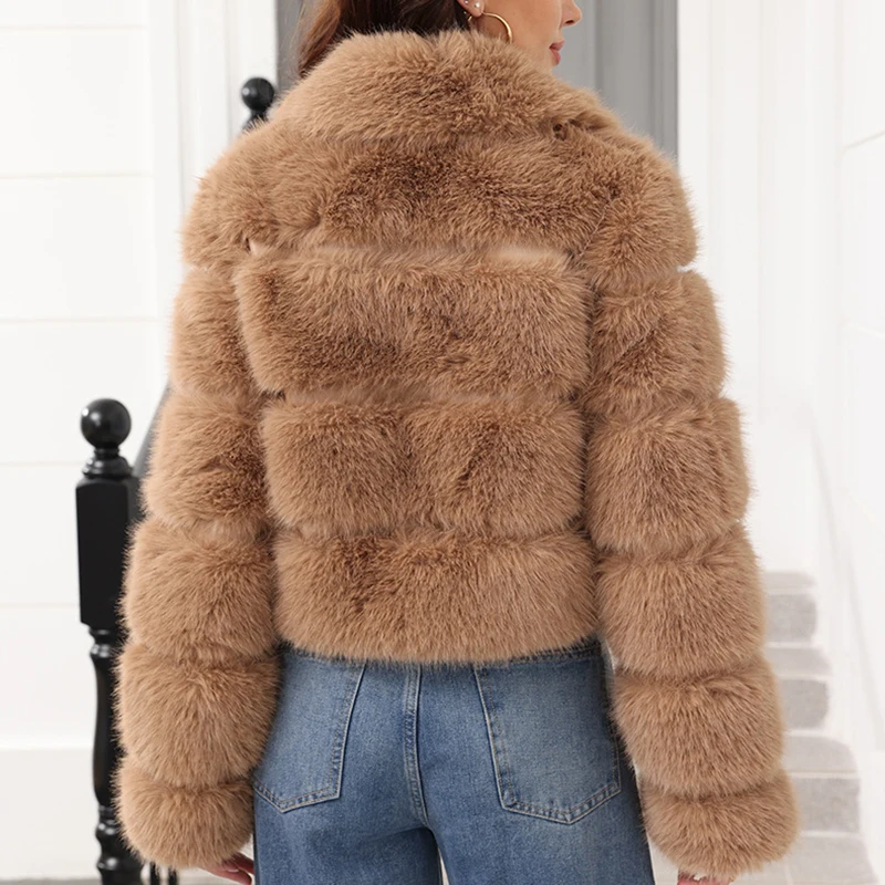 เสื้อโค้ทขนเฟอร์เทียมแบบใหม่สำหรับผู้หญิง เสื้อผ้าฤดูหนาว หนา อุ่น แขนยาว สไตล์สั้น อเนกประสงค์ ดีไซน์ต่อผ้าขนสัตว์เทียม ซิป