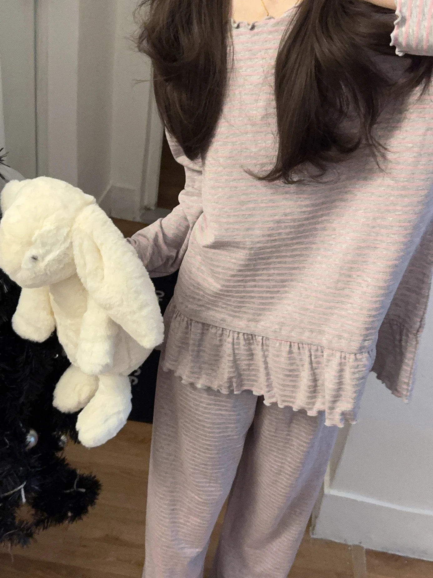 

Новый весенний комплект домашней одежды из модала для женщин: пижама с длинными рукавами и брюками, розово-серые полоски, в стиле принцессы, повседневный, удобный