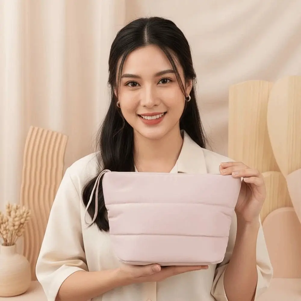 

Мягкий органайзер-косметичка Candy Color с хлопковым наполнителем для туалетных принадлежностей, губной помады и гигиенических прокладок для девочек