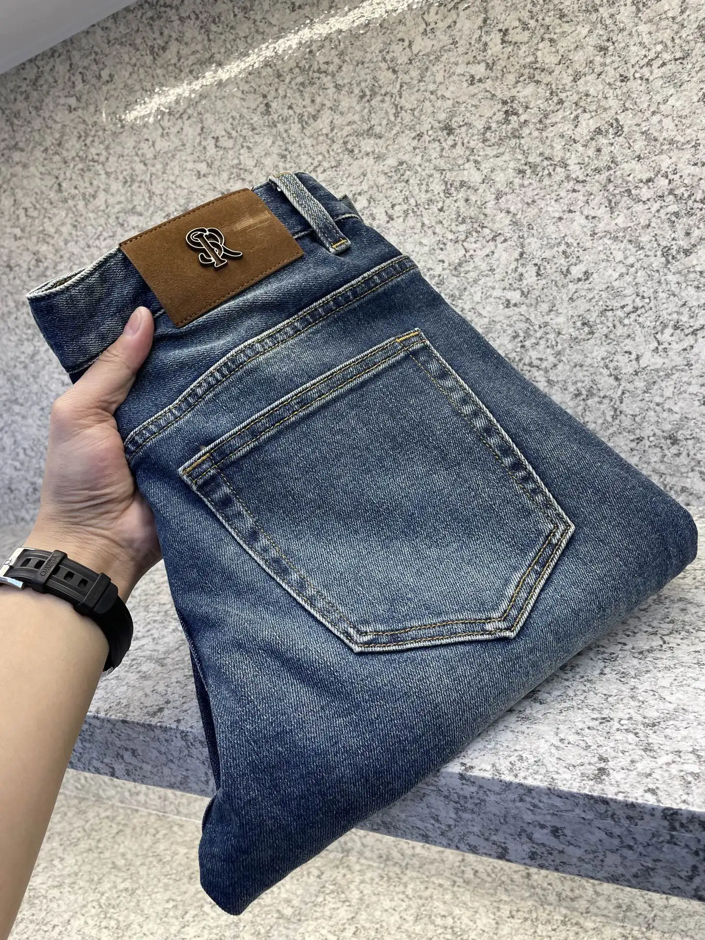 

BLLIYOSS Men Jeans 2026 SS Eagle comfortable casual sime High-Quality Straight long pants Leather label Size 29-38 Old money
