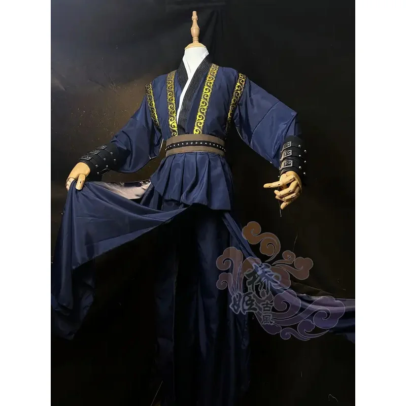 في بداية المطر الجبلي تشى سي لي كوس زي الحب بين الضوء والليل يي نو هان فو الهالوين