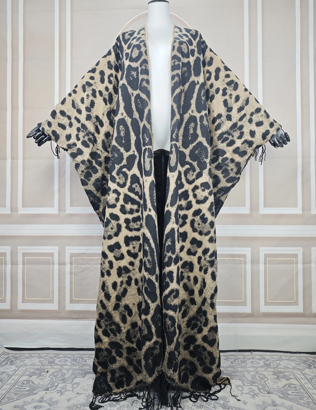 

Fashion Blogger Designer Leopard Printed Warm Open Front Cardigans African Women Winter Thick Long Duster Coat Duabi Aabaya