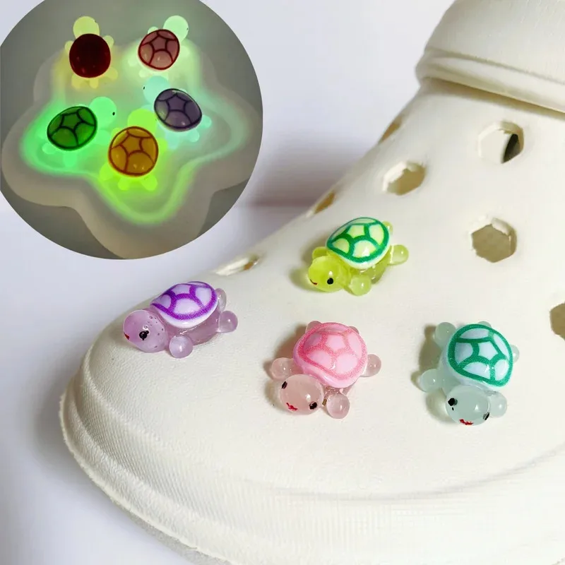 4pcs Glow-In-The-Dark Cute Turtle Detachable Shoe Charms Decorations Luminous Clips For Beach Sandals Accessories