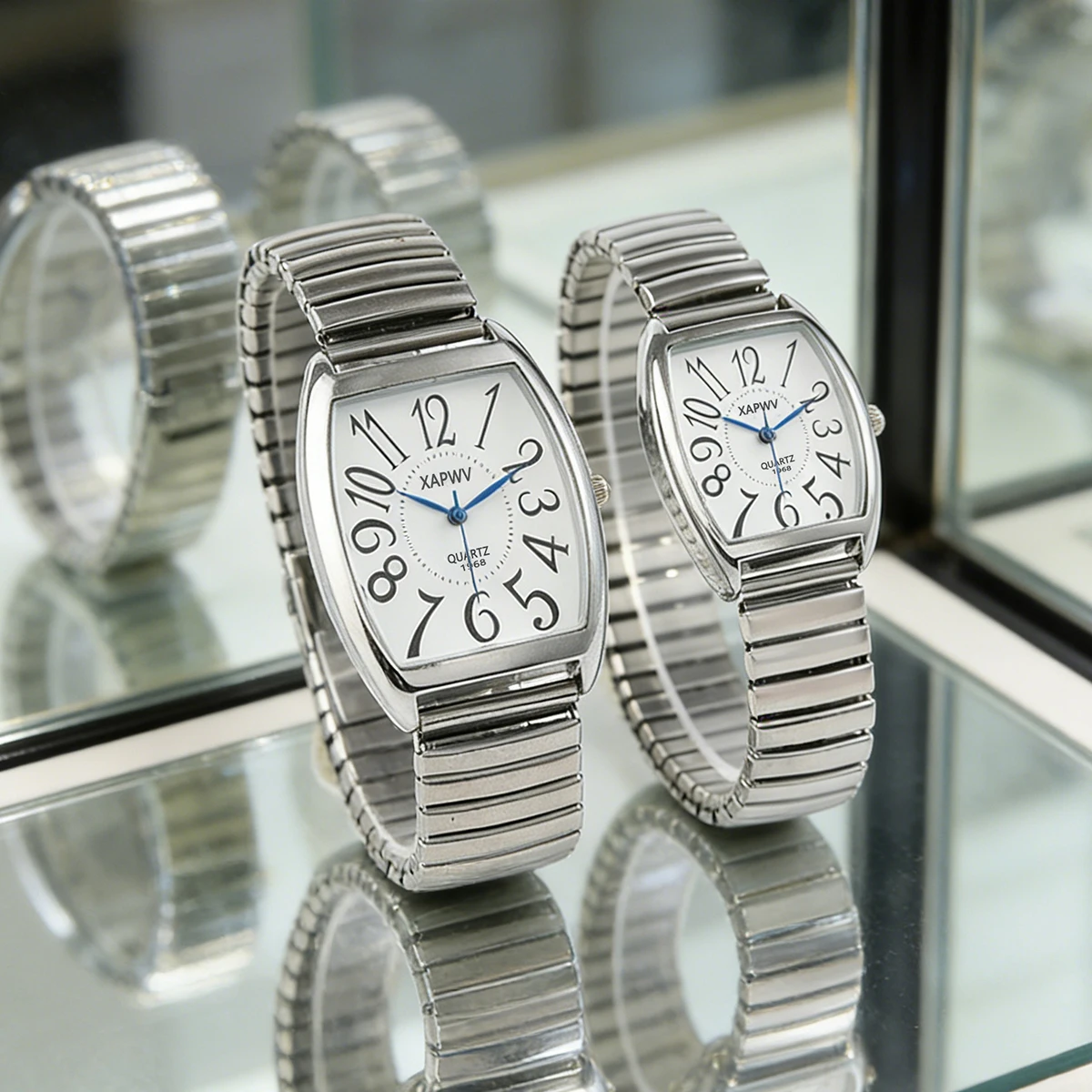 Simple Casual Women's Quartz Watch with Barrel-Shaped Dial and Elastic Band, Trendy Couple's Watch for Women view 2
