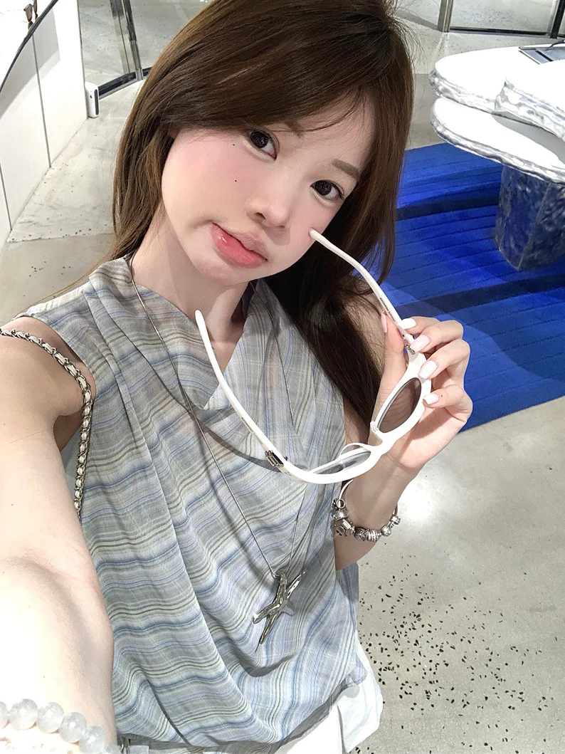 Kumikumi Anti-Aging Color Block Plaid Wrap Neck Sleeveless Vest Women's Summer Chic Slimming Chiffon Top Commute Style