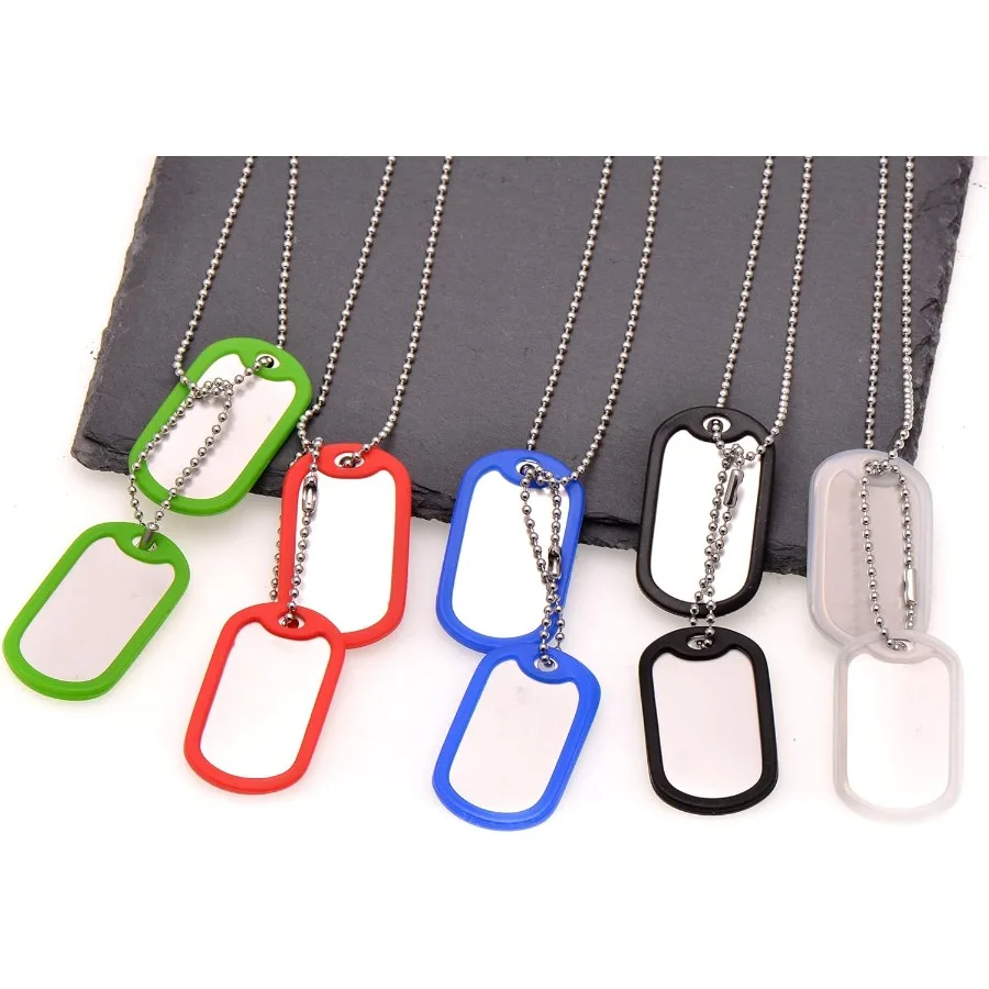 مجموعة عسكرية من علامات الكلاب المصنوعة من الفولاذ المقاوم للصدأ كاملة مع سلاسل وكمالات سوداء