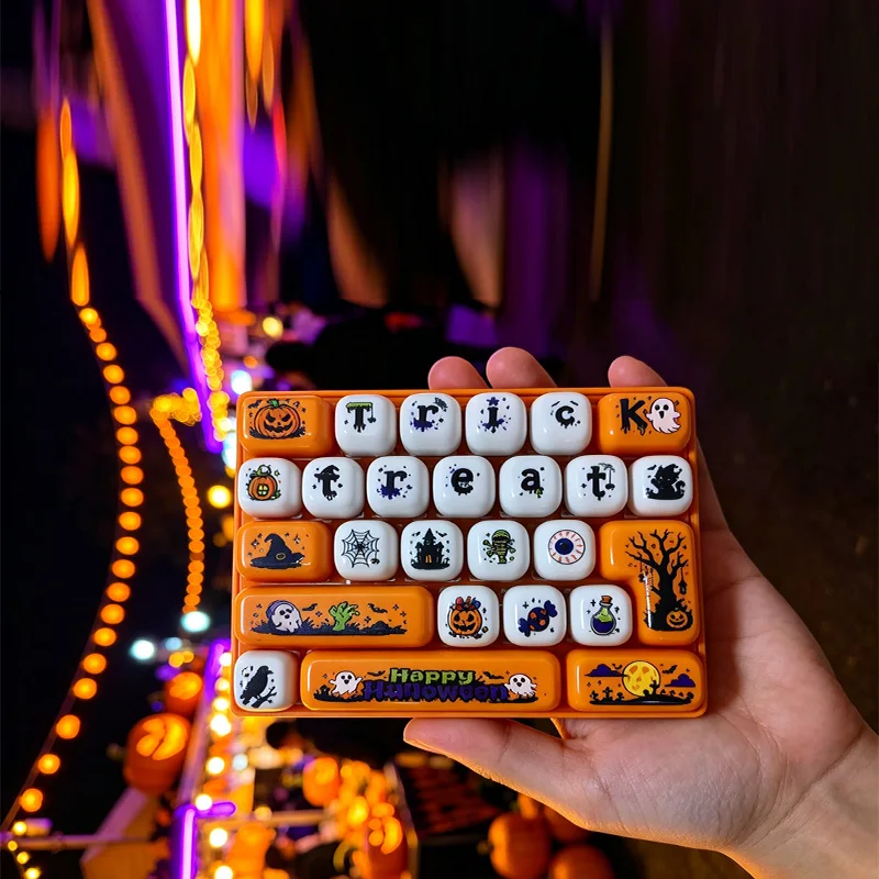26 Tasten Halloween-Tastatur-Klicker-Schlüsselanhänger, Cartoon-Stressabbau mit Klickgeräusch, Rucksackanhänger, Partygeschenk für Erwachsene – Detail 7