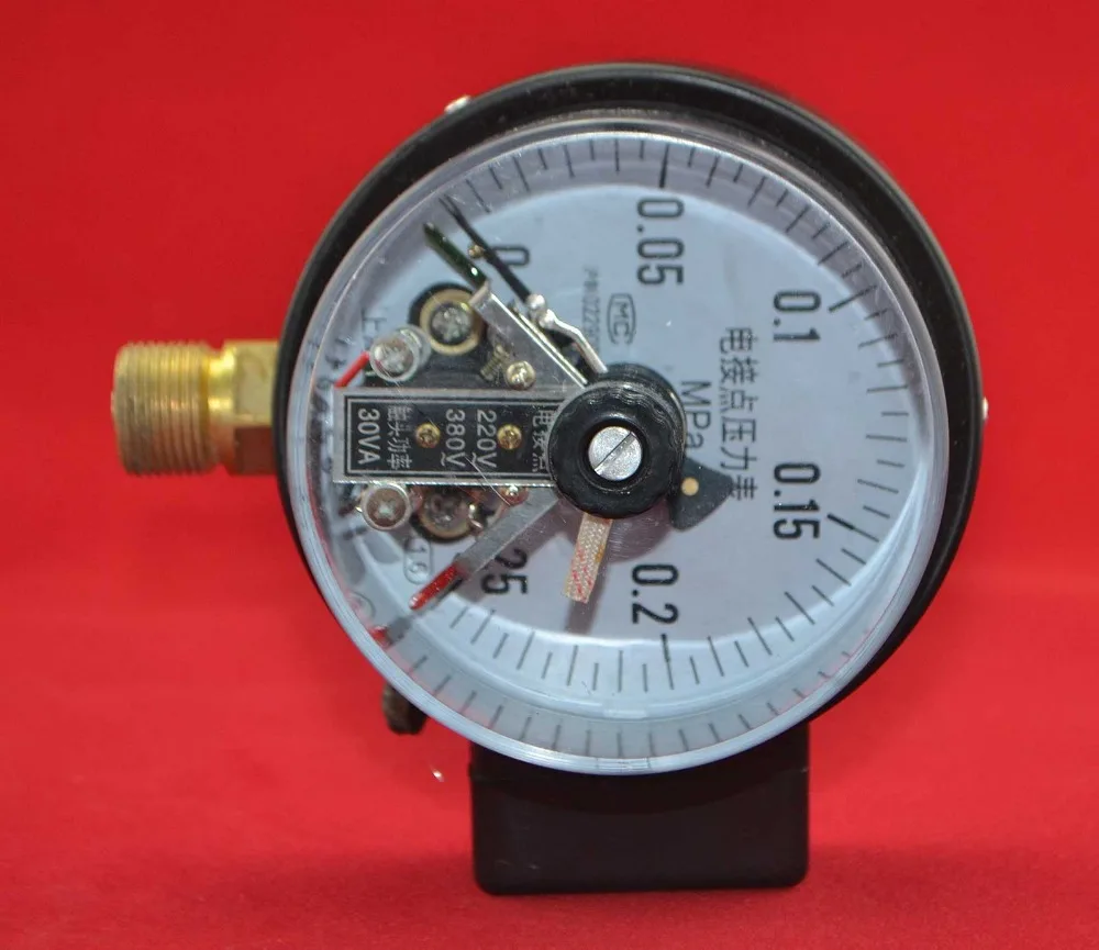 

YXC100 1,6 МПа Магнитно-электрический контактный манометр Верхний и нижний контроль ограничения