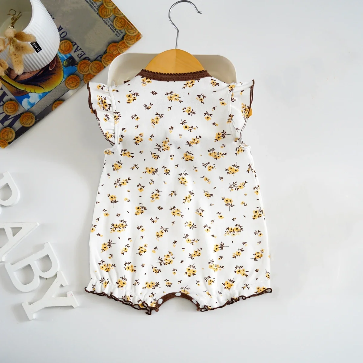 2024 Summer Newborn baby rompers short sleeve Floral print Soft cotton baby girl Jumpsuits Infant baby clothes for 3-18 Month