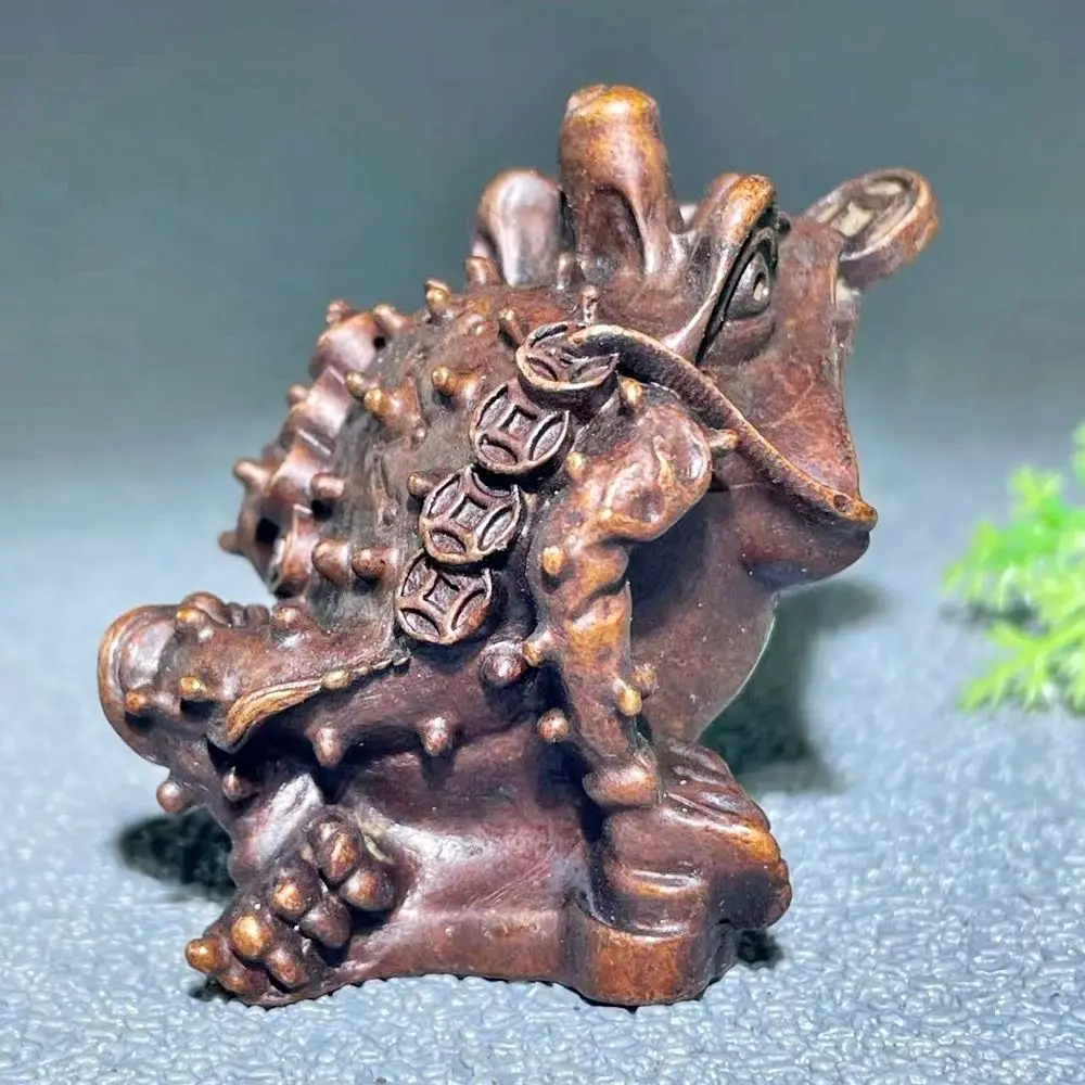 Creative desktop copper three-legged gold toad living room ornaments copper tea pet toad lucky prosperous fortune.