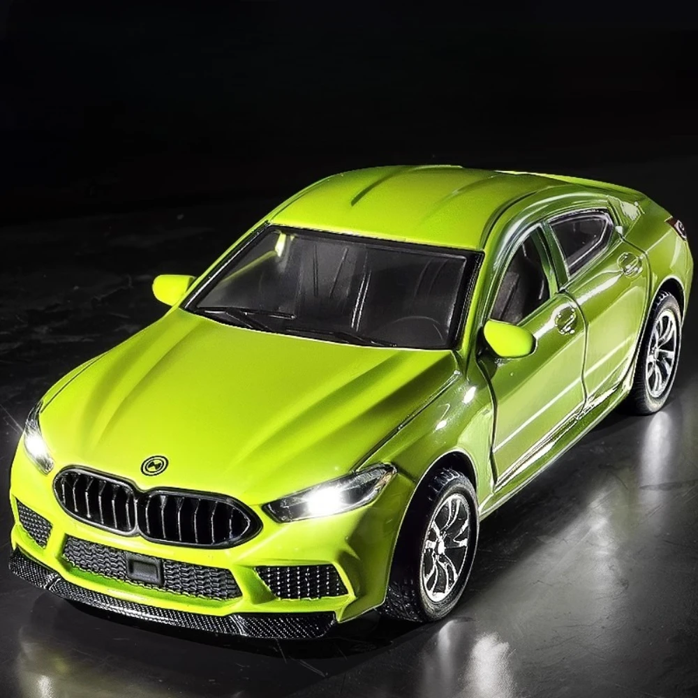 Modèle de voiture jouet M8 1:32 avec 2 portes, lumière musicale ouvrable, voitures de Police rétractables, Collection de jouets en alliage moulé sous pression pour enfants, cadeaux