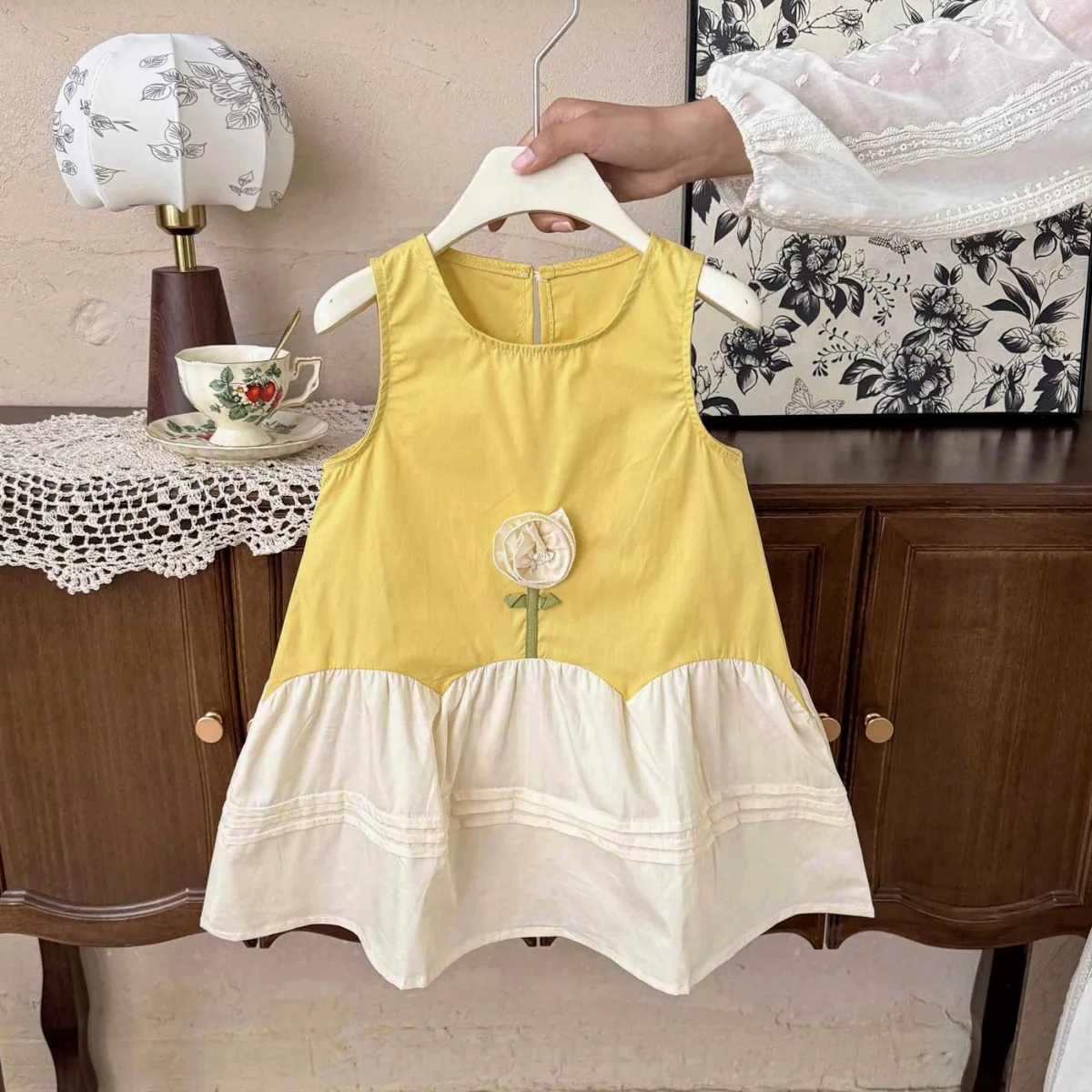 Girls' Sleeveless Contrasting Color Cotton Dress, Yellow, Beautiful Summer New Style, Stylish Korean Style Floral Princess Dress for Babies