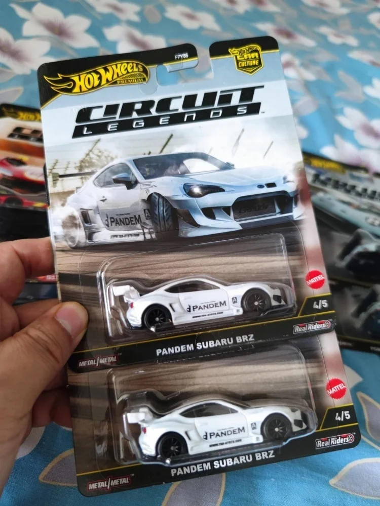 سلسلة ثقافة السيارة الأصلية ذات العجلات الساخنة فيراري بورش موستانج سوبارو 2025 K حافظة (مزيج 5) Circuit Legends Premium 1:64 Die-Cast #3