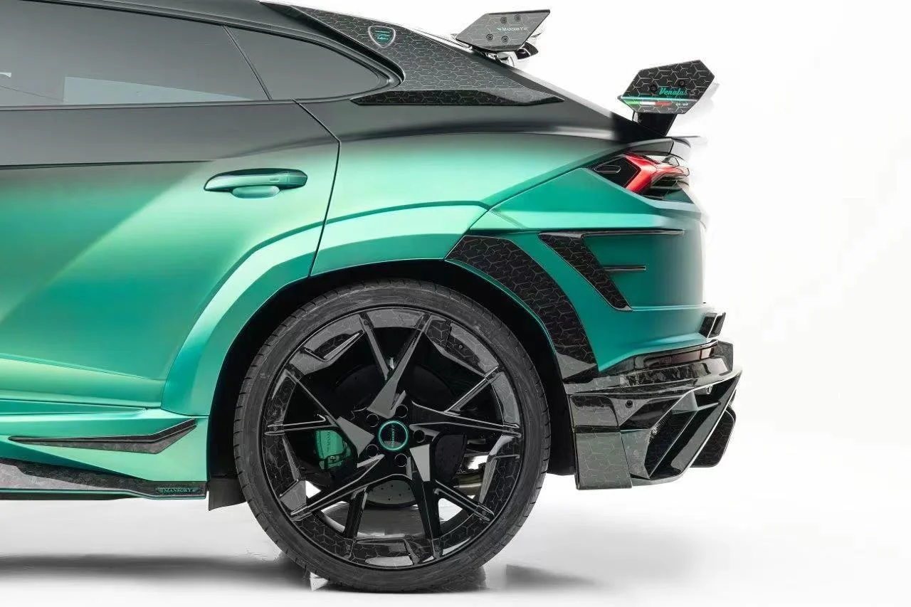 2018- 2023  Urus Dry Carbon Fiber Perfect Fitment Fender Flare Body Kit