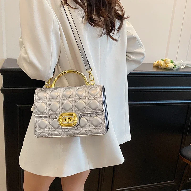 

Trendy Designer Paris Inspired Handbag Elegant Tote With Letter Logo For Women Fashion Vintage And Practical Messenger
