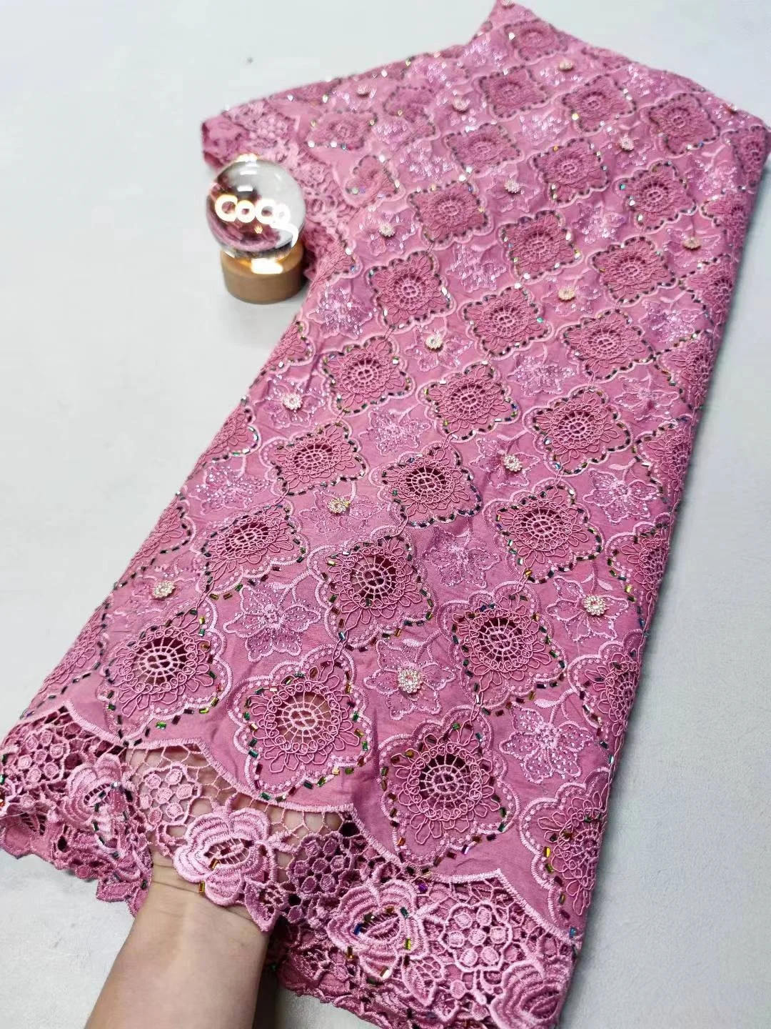 

2025 High-Quality Africa Nigerian Sequins Cotton Embroidery Lace Fabric Tulle for Wedding Party Dress Chiffon XL131 5 Yards