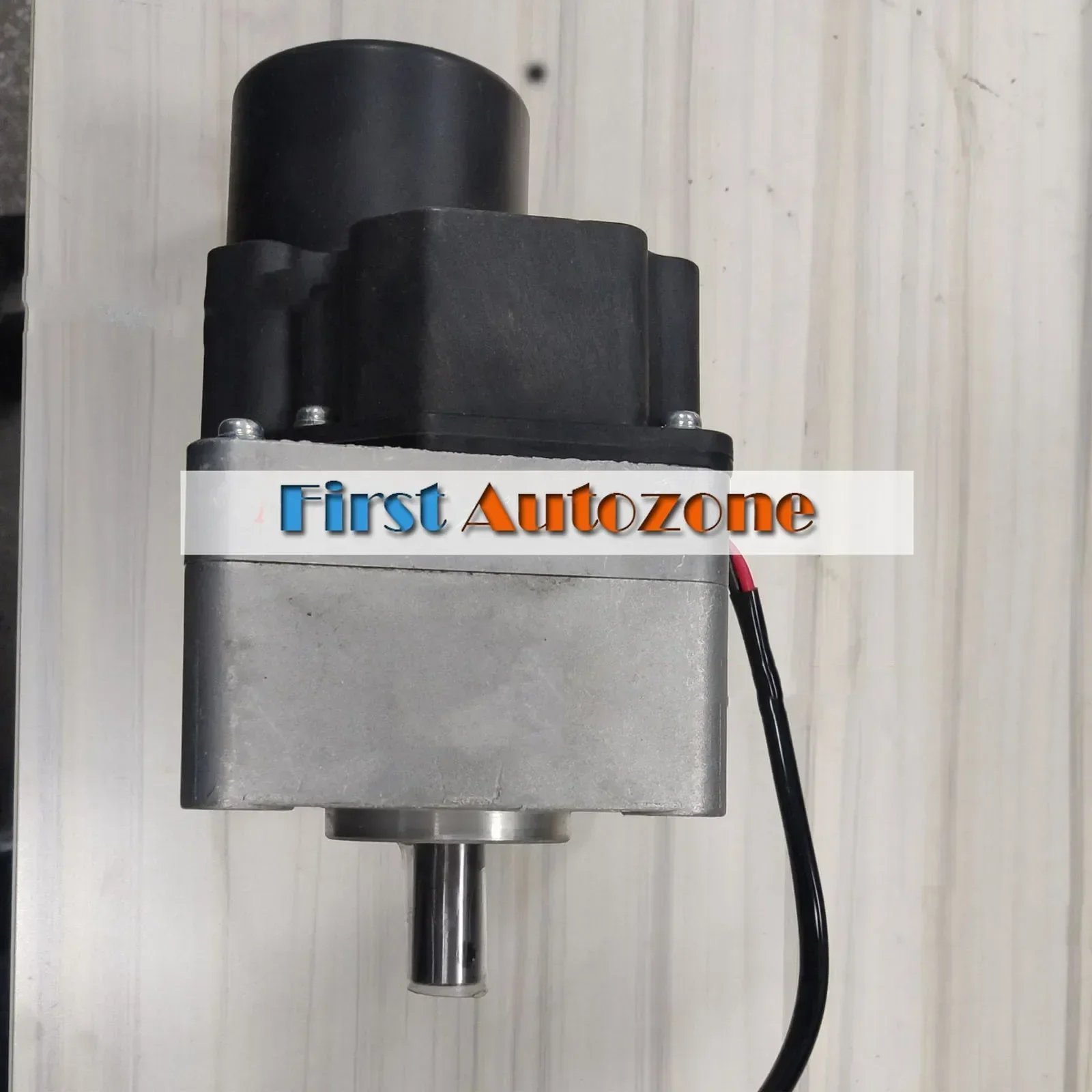 

Fits Kubota 888 988 988PLUS harvester rotary motor swing motor 5T054-78855