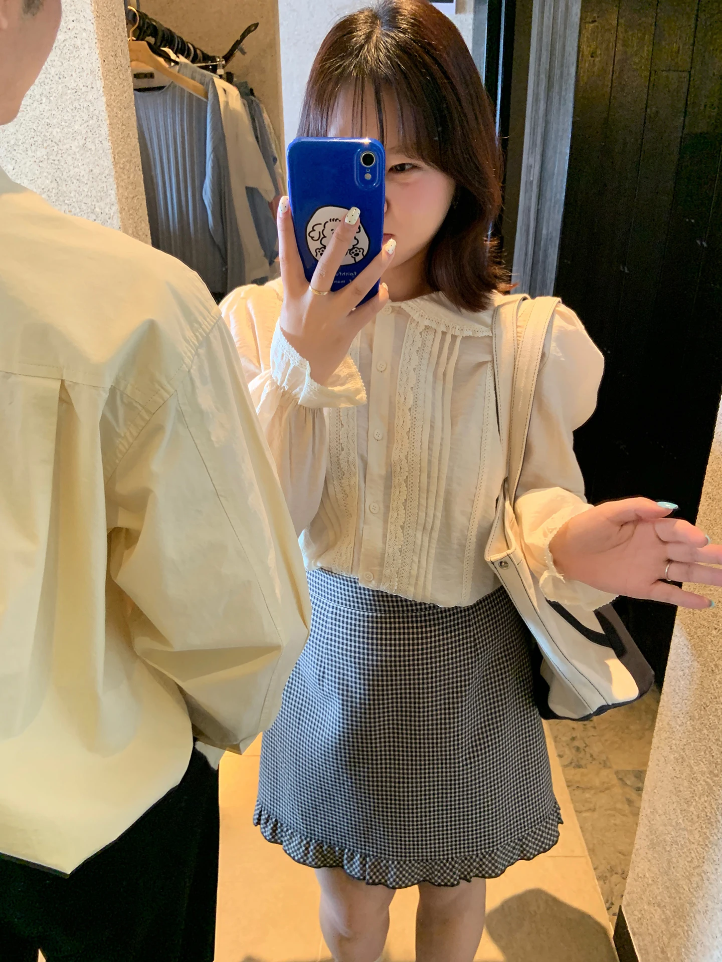 

Korean Style Lace Trimmed Bell Sleeve Shirt Women's Spring Doll Collar Loose Fit Long Sleeve Casual Top White Tea Mist