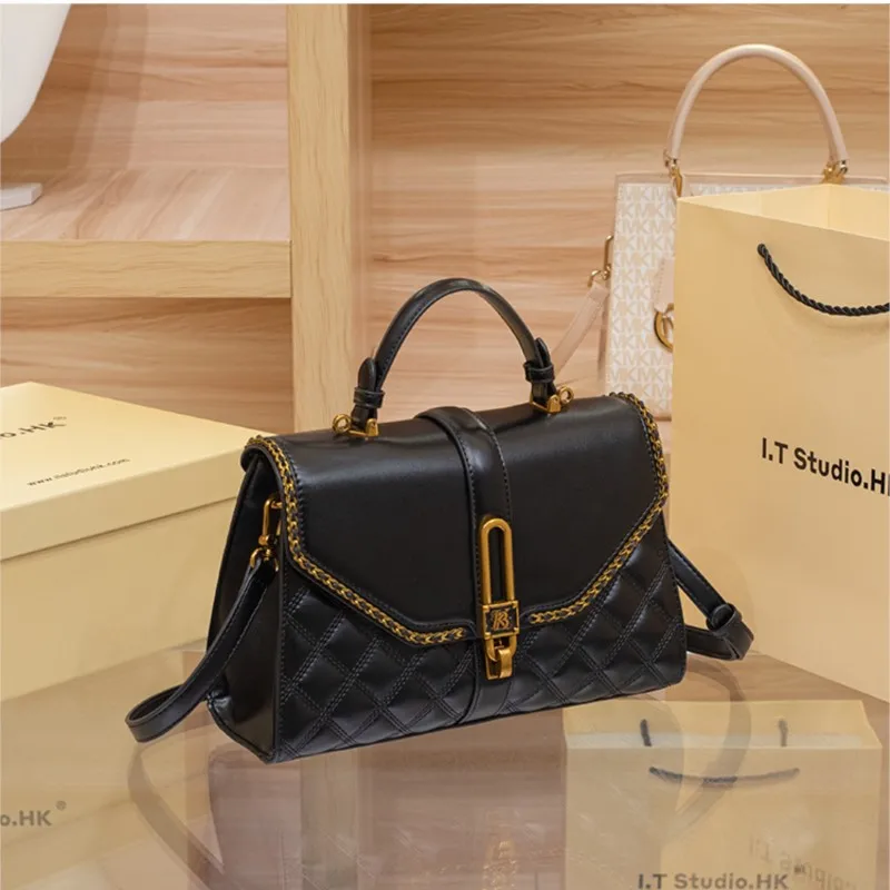 Light luxury brand women's diamond grid handbag 2026 new autumn and winter high-end designer single shoulder crossbody bag